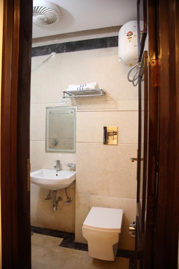 Hotel Dev Residency Vrindāvan Exteriér fotografie