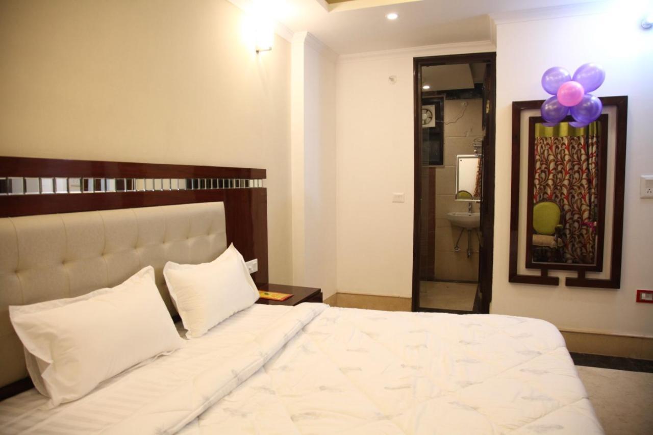 Hotel Dev Residency Vrindāvan Exteriér fotografie